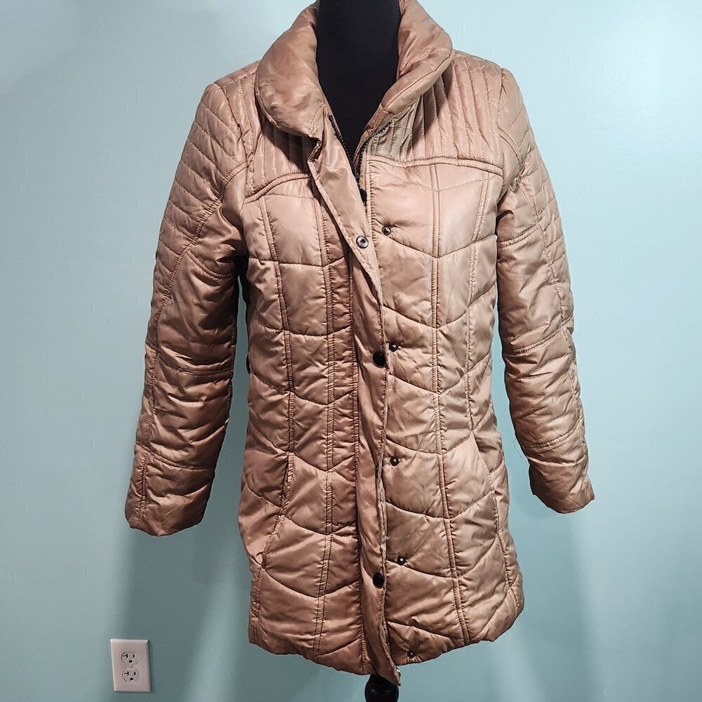 Urban Republic Camel Quilted Coat Size Small
Lot M
